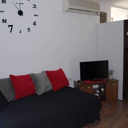 Stan Na Dan - Apartman Djordjevic Vranje Exterior foto