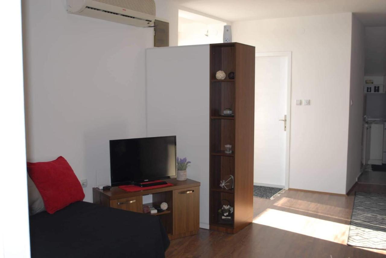 Stan Na Dan - Apartman Djordjevic Vranje Exterior foto
